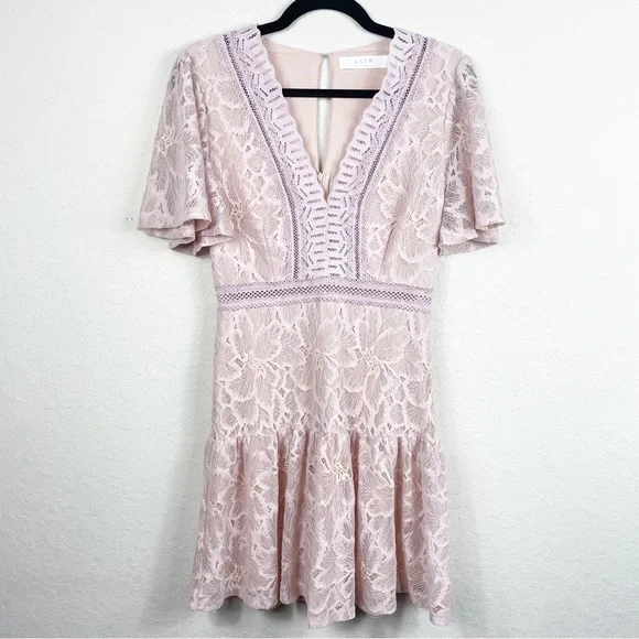 open lace back dress Fit & Flare Tonal Lace Maxi Dress main image 0